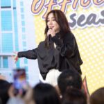ฮีลใจสุด ๆ “นิโคล เทริโอ” เปิดมินิคอนเสิร์ตขนเพลงดัง พบปะแฟนคลับอย่างอบอุ่น