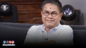 เด๋อ