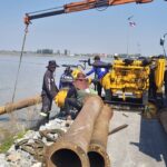 สปช.12 ติดตั้งเครื่องสูบน้ำเคลื่อนที่ เร่งระบายน้ำพื้นที่เกษตรสุพรรณบุรี